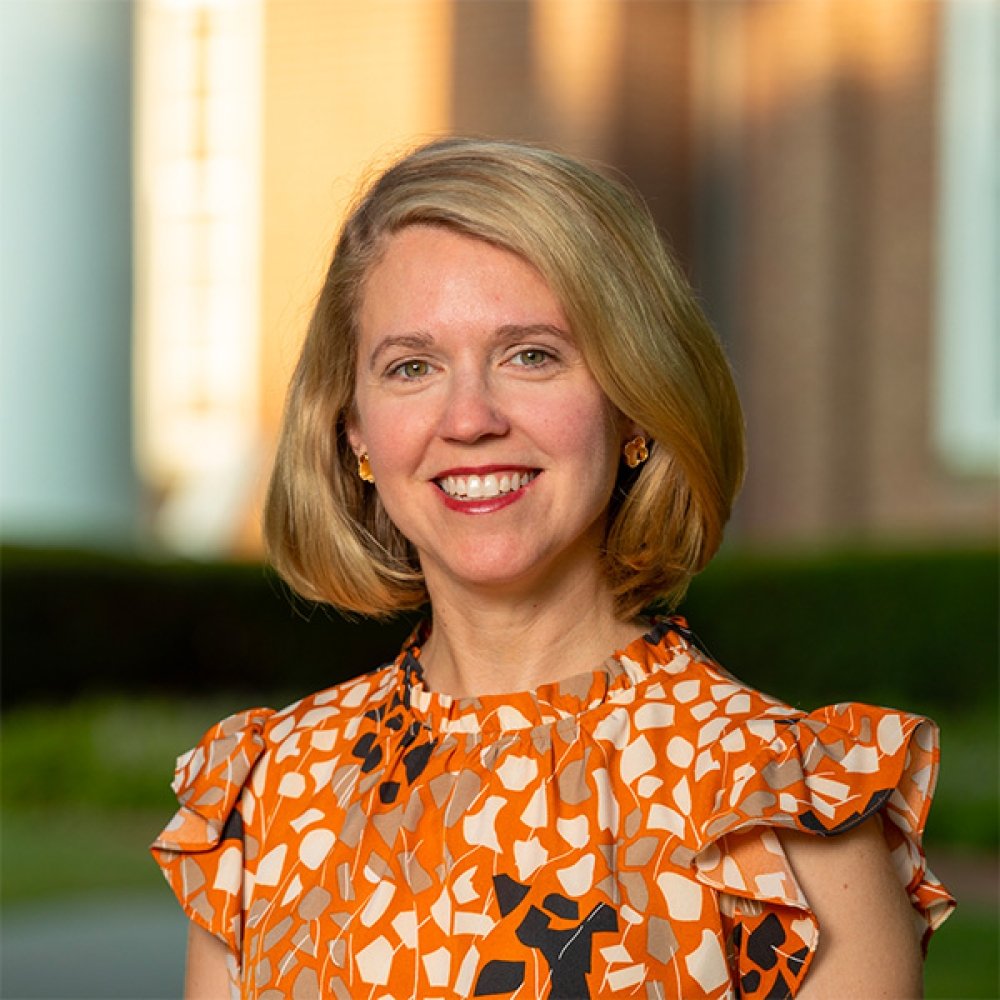 Photo of Lesley Bilby