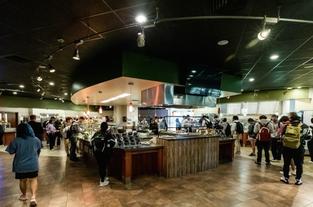 inside Cowan dining hall multiple food lines