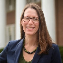 Robyn Cutright headshot