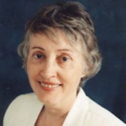 Karin Ciholas headshot