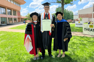 Jason Wong '24 pictured with Chinese program professors Mei Li Inouye (left) and Jingjing Cai (right).