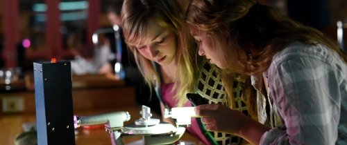 Students in a Physics lab