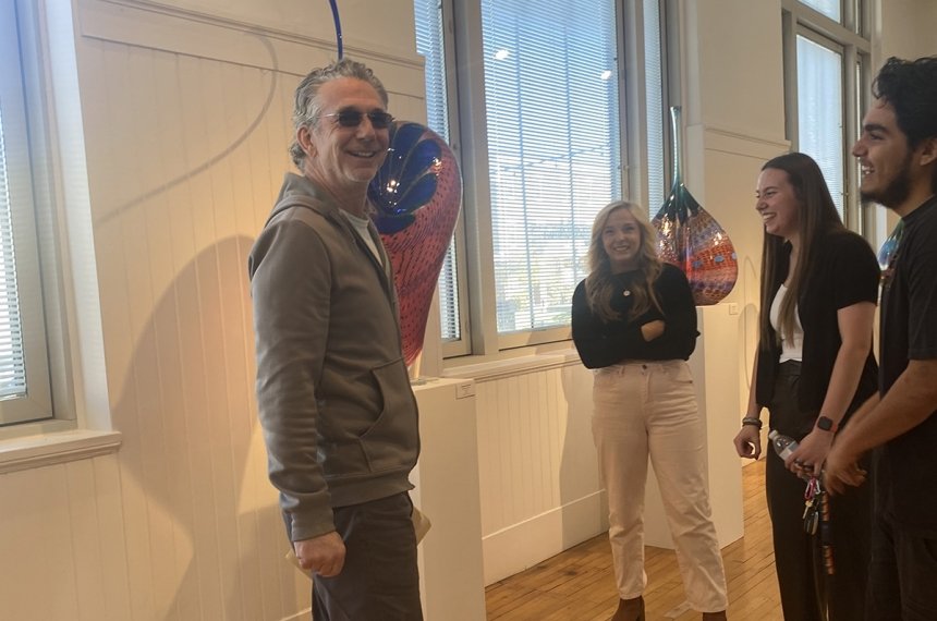 Centre College students tour the GLASS National Art Musuem.