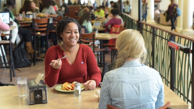 Centre students enjoying a meal outside Cowan Dining Commons