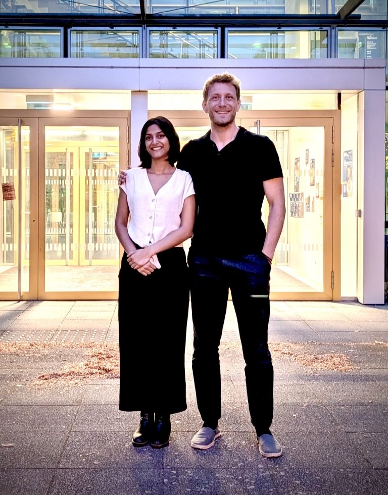 Mehak Mittal is posing with her supervisor Dr. Eduard Neu