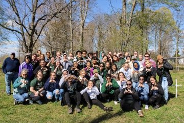 Bonner students from across the state pose for a photo during the 2023 Bonner Sophomore Service Exchange.