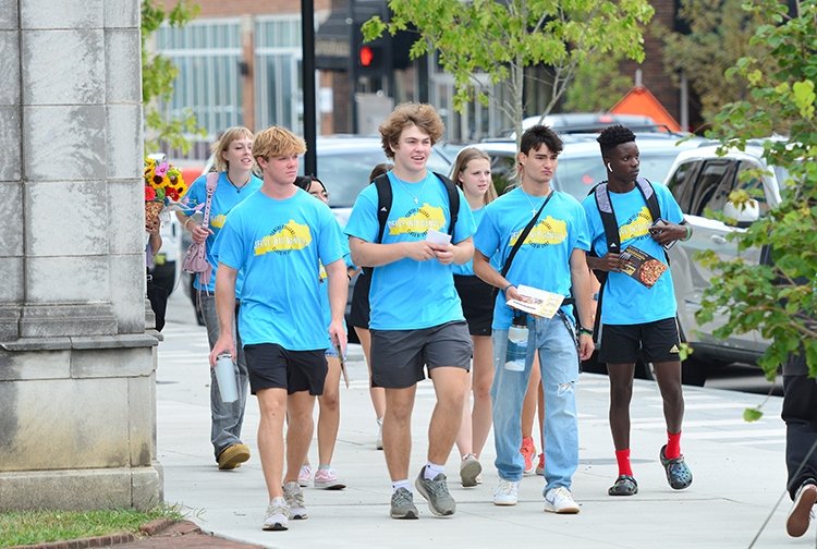 Centre College students continued the "Delve into Danville" tradition at the beginning of the 2023 academic year.